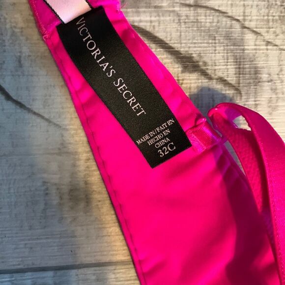 Victoria’s Secret padded- underwire-“Sexy Little‎ Things” -size 32C - Picture 10 of 11